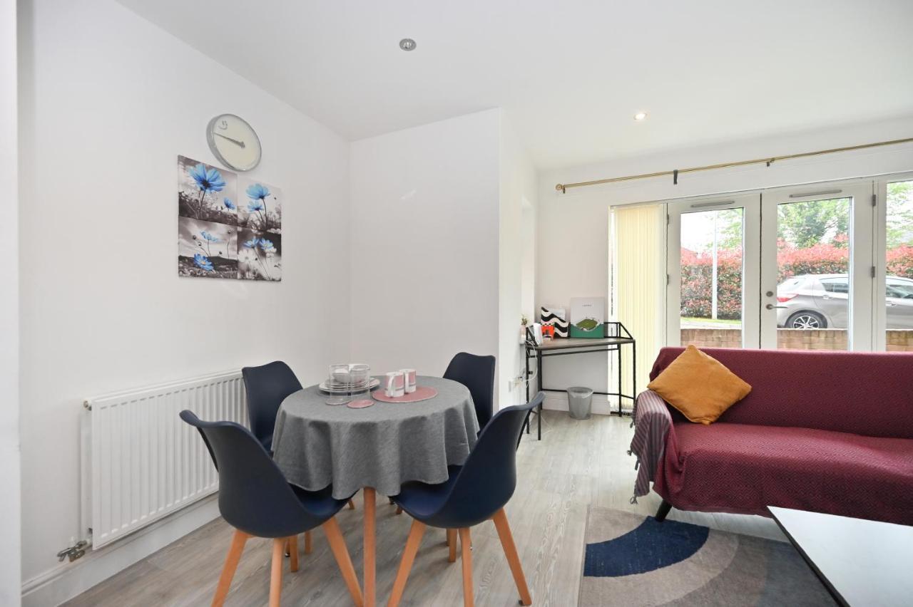 Luxury 2Bedroom - 2Bath - Prime Location - Patio Harrow on the Hill Extérieur photo