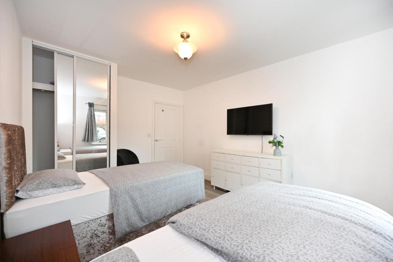 Luxury 2Bedroom - 2Bath - Prime Location - Patio Harrow on the Hill Extérieur photo