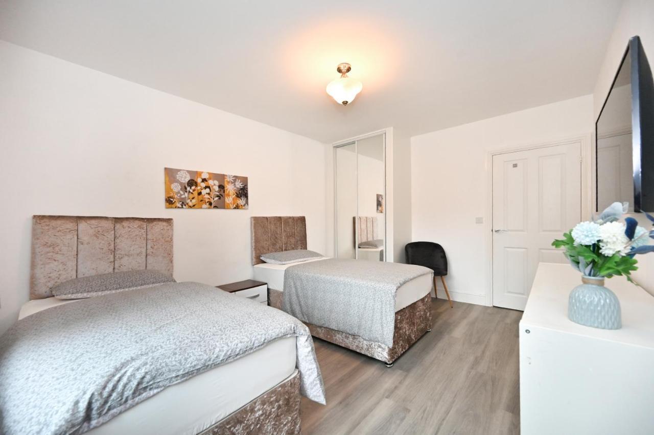 Luxury 2Bedroom - 2Bath - Prime Location - Patio Harrow on the Hill Extérieur photo
