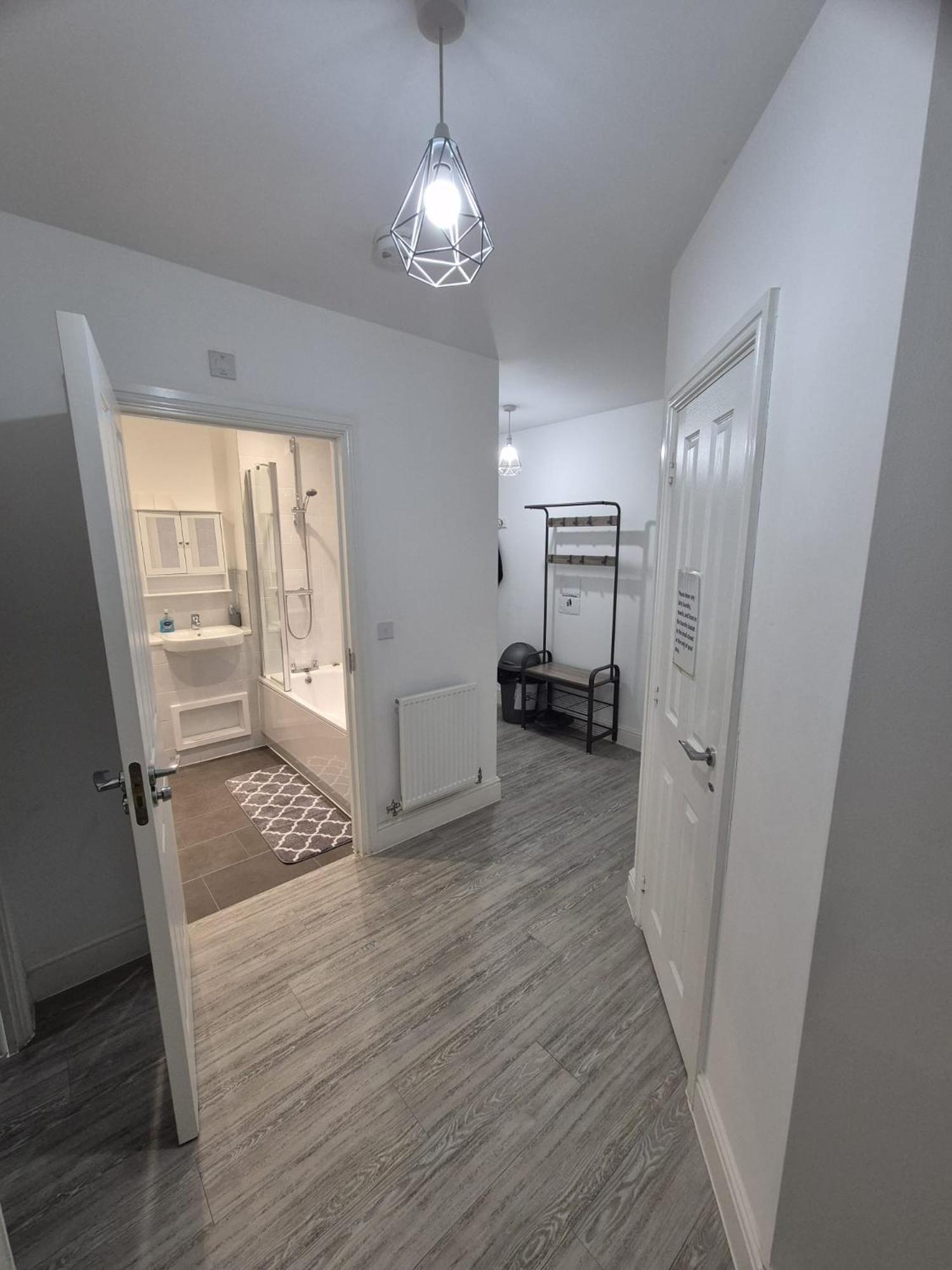 Luxury 2Bedroom - 2Bath - Prime Location - Patio Harrow on the Hill Extérieur photo